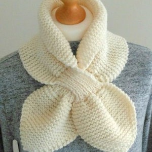 Very Easy Keyhole Marple Neck warmer in Garter Stitch beginner Project - Aran Knitting Pattern PDF Instant download Aran 10 ply Worsted