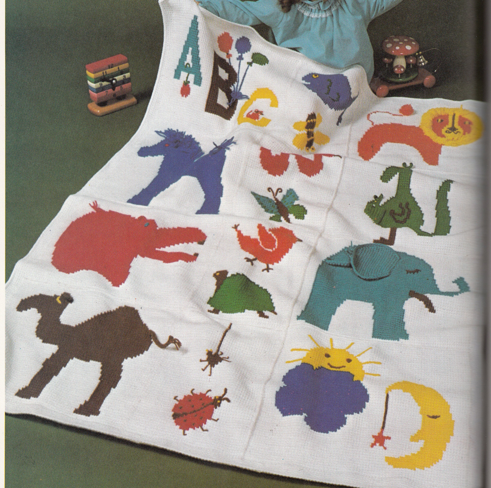 30 Best 1930s Style Crochet Patterns for Vintage-Inspired Makes 32 Vintage Zoo Animals Afghan Crochet Pattern