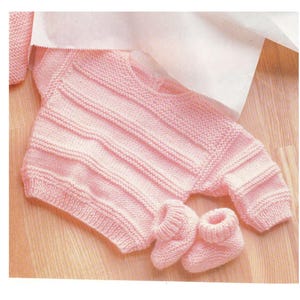 PDF Knitting Pattern- Very Easy Baby Jumper- Sweater - and Socks DK (8ply)- Easy Knit- Instant download- 3- 9 months