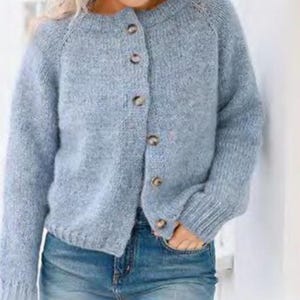 Easy Larger Sizes Classic Round Neck Raglan Cardigan Womens 36"- 54" ~ Aran 10 Ply Worsted Knitting Pattern PDF Instant download