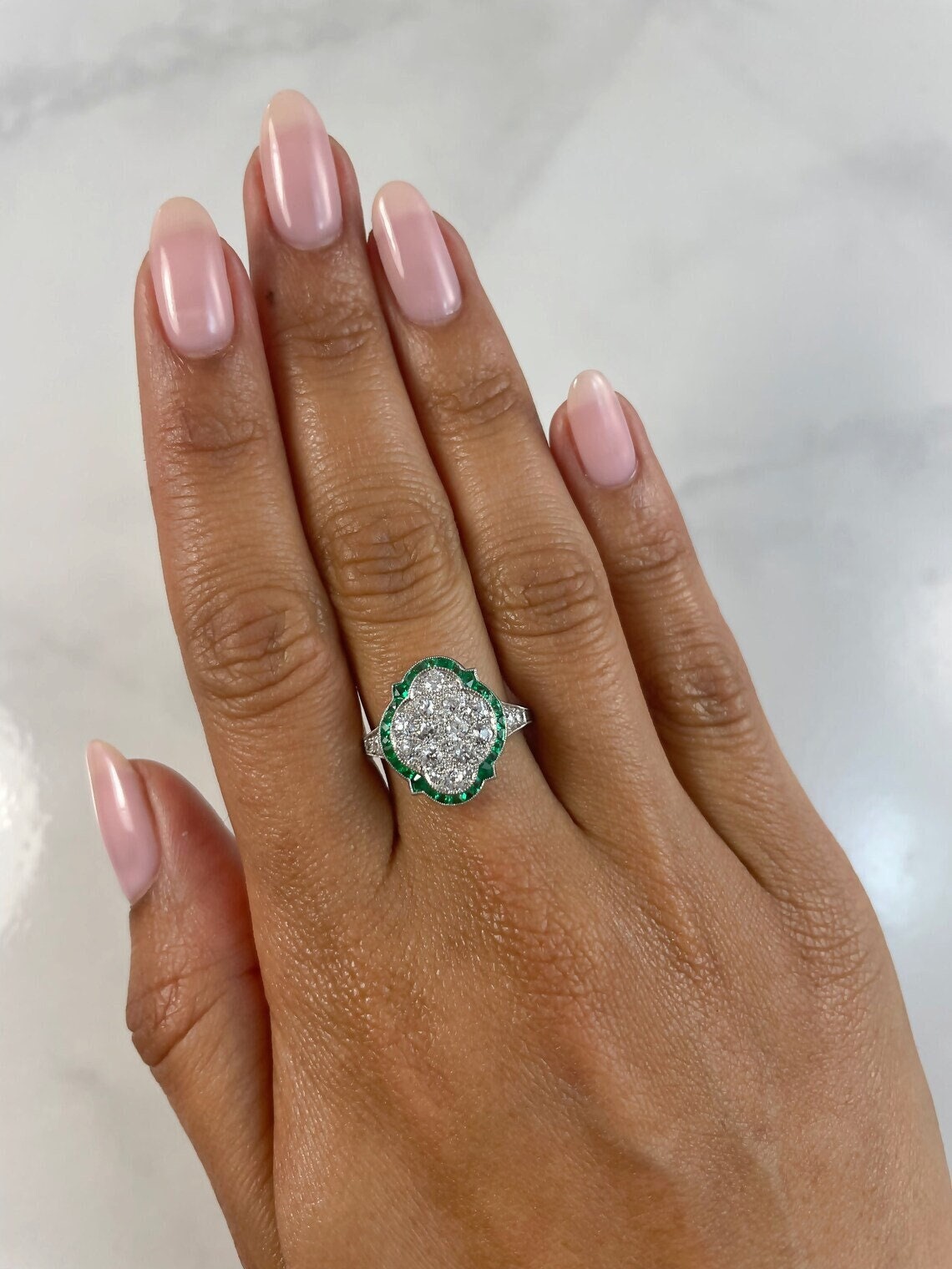 ダイヤモンド プラチナ エメラルド アールデコ リング アンティーク