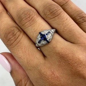 Pierścionek zaręczynowy Art Deco Oval Blue Sapphire Diamond Platinum Natural 1.00 CTW Antique Finish Certyfikowany prezent na rocznicę dla niej Koktajl