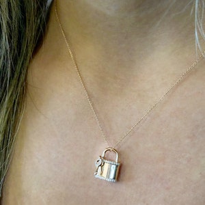 14k White Gold Diamond Key Lock Pendant Necklace 0.21Ct Certified Natural