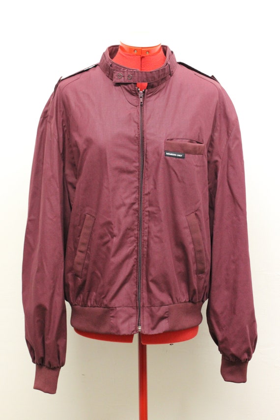 Excellent Condition Members Only Jacket Made In Korea Size 46 Men S Large Xl Maroon Stretch Waistband Lightweight Material