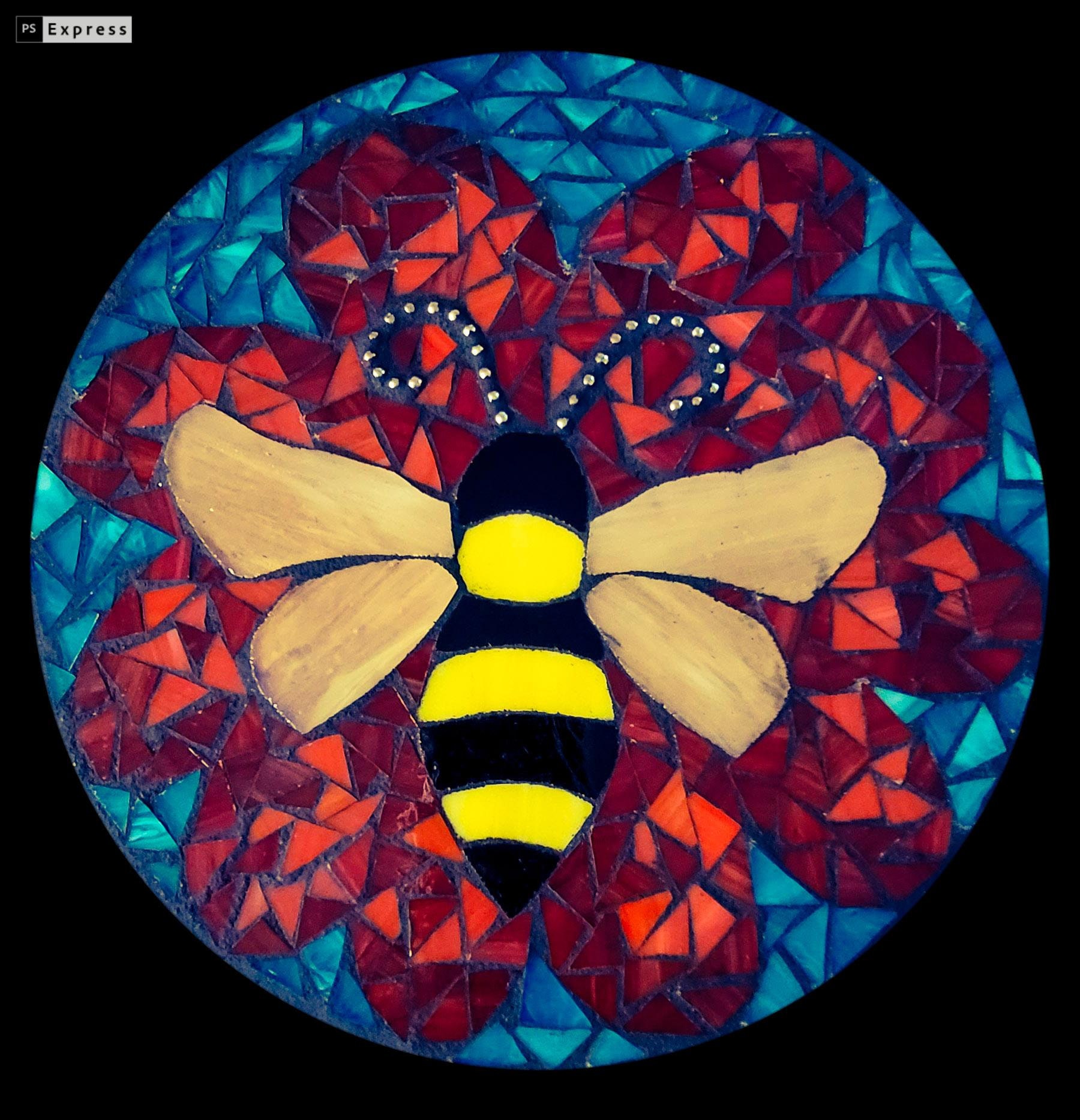 Glowing Bee Mosaic, Bee Circle Ceramic Ornament Christmas Gift For Bee –  Famhose
