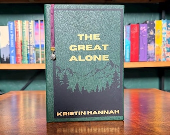 Läderrebound The Great Alone av Kristin Hannah (Tillverkad på beställning)