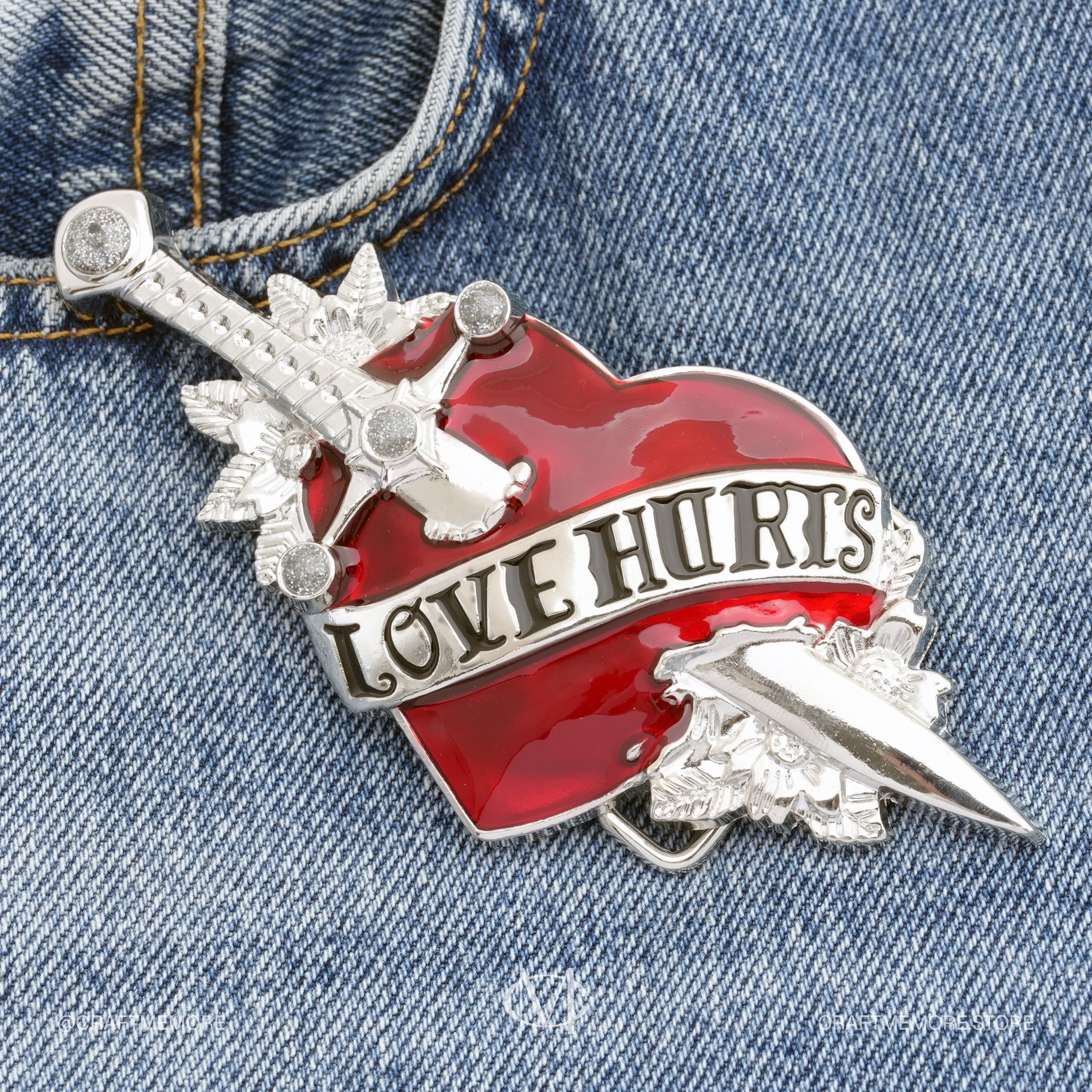 Love Hurts Belt Buckle – Red Enamel Heart, Gothic Rockabilly 