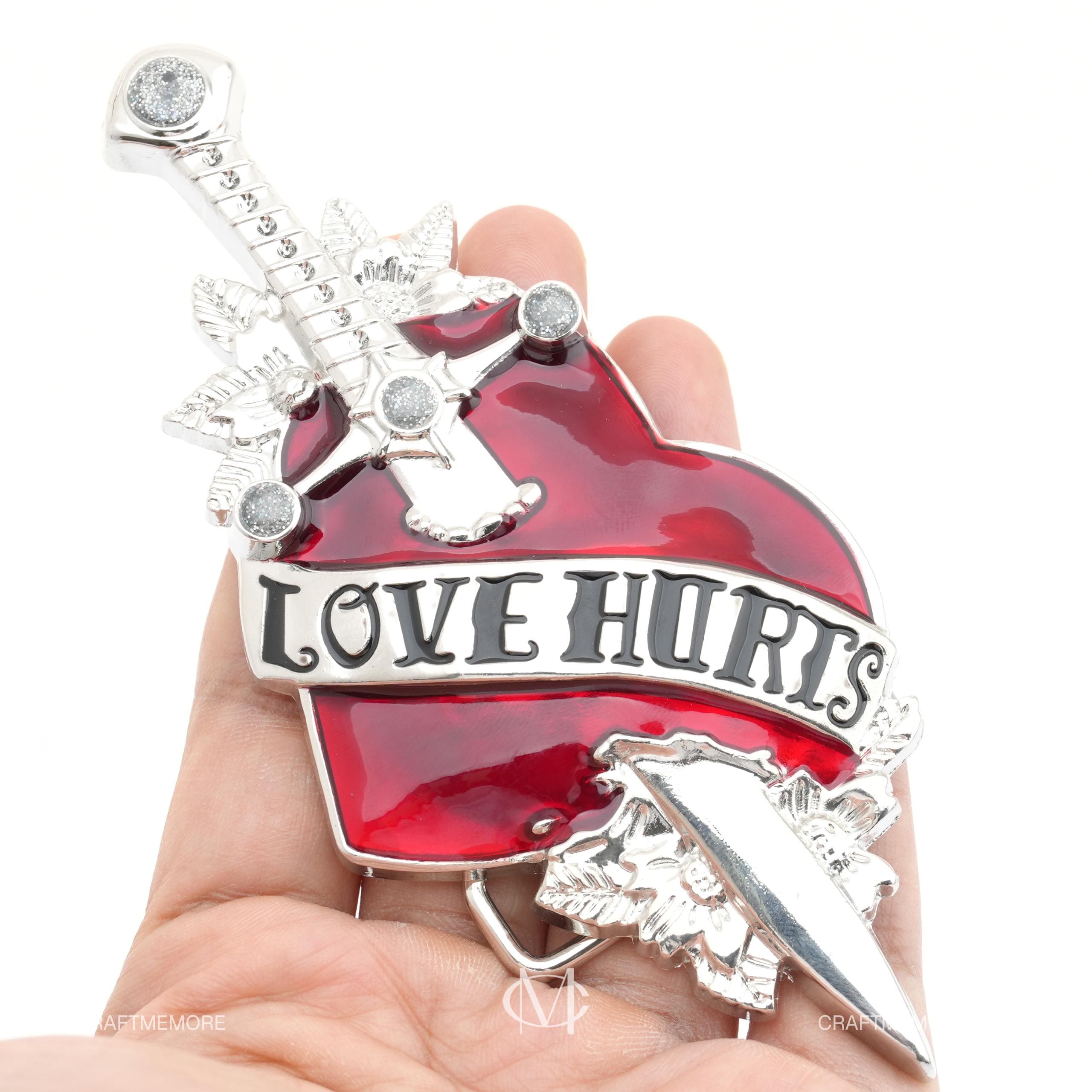 Love Hurts Belt Buckle – Red Enamel Heart, Gothic Rockabilly 