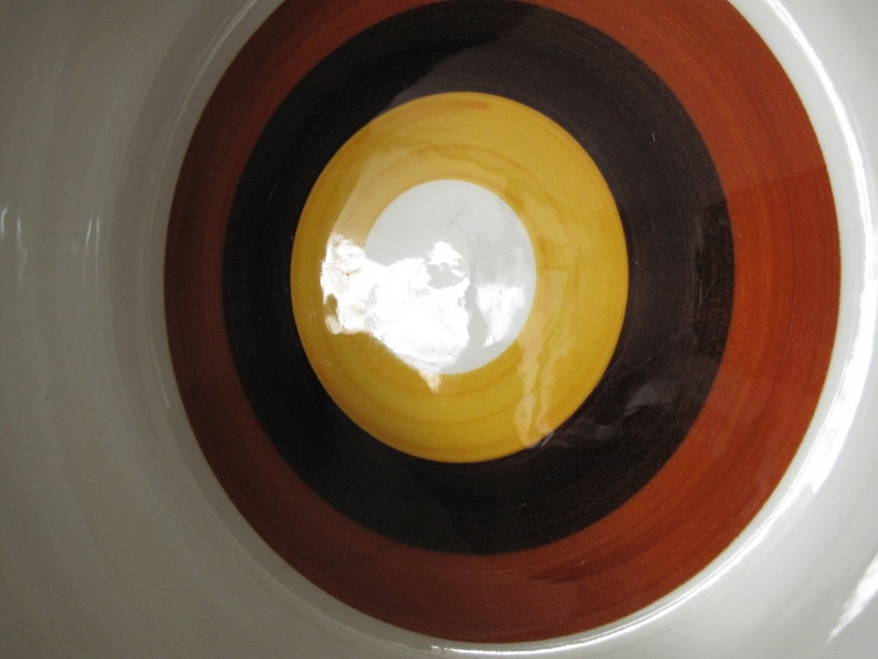 design by Carl-Harry St\u00e5lhane Mid Century R\u00f6rstrand of Sweden serving dish or salad bowl from the Fokus series handpainted