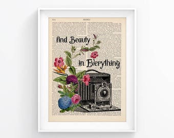 Vintage Camera poster Vintage Illustration / Flowers, Roses / Wall decor Decorative Art Book Page Retro Poster Vintage Book print 123