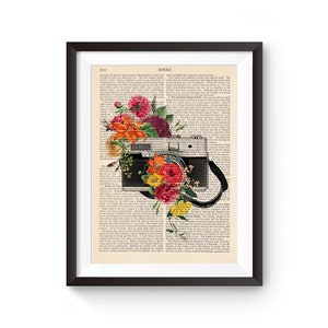 Vintage Camera print, Vintage Flowers, Decorative Art, Photographer Gift, Wall Print, Retro Camera Print