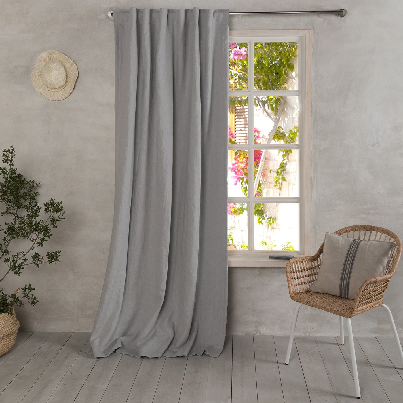 Linen CurtainLinen Panel in Light grey with hiddern back tabsLined