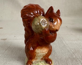 Vintage Squirrel Nutkin Figurine // Beswick
