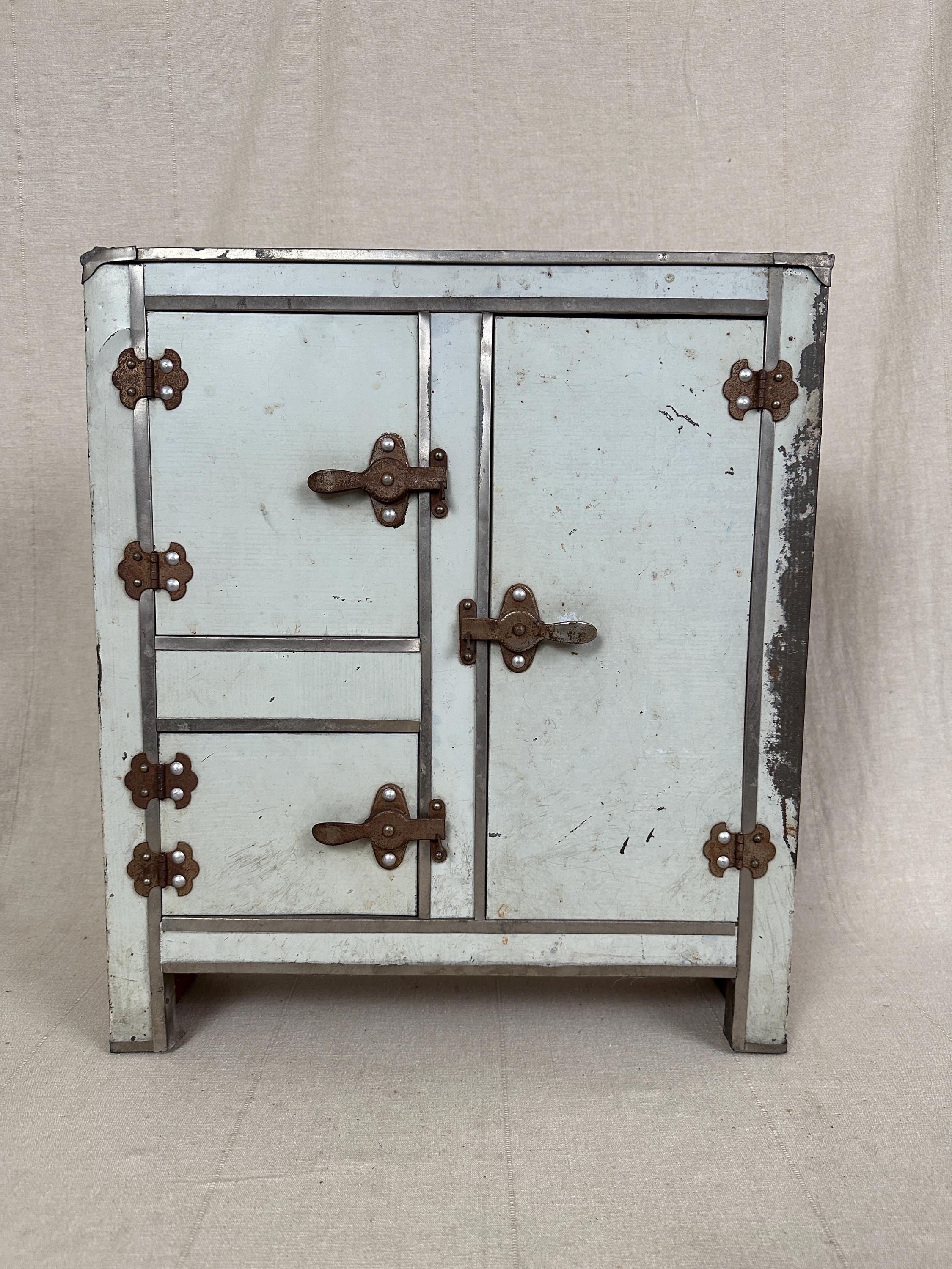 Antique ice box - Etsy 日本