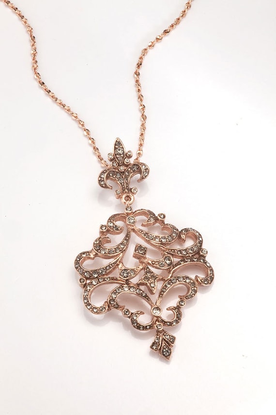 Rose Gold Fleur De Lis Pendant Necklace