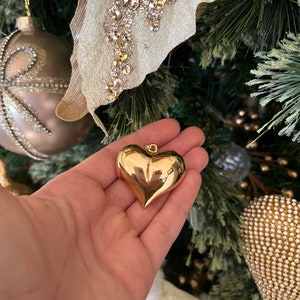 14K Pretty Yellow Gold Large 3-D Puffy Heart Pendant 38 mm x 35 mm