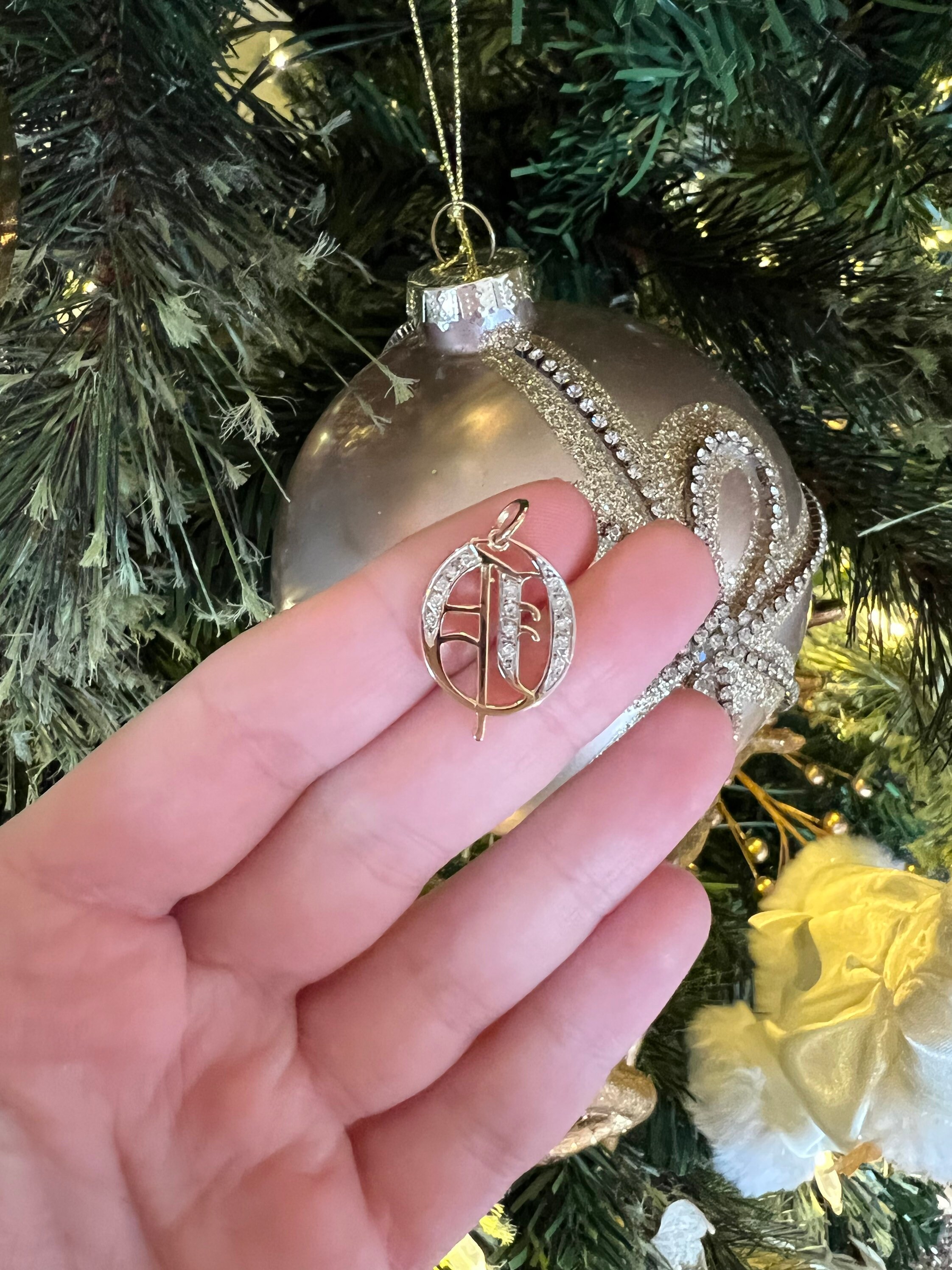 14K Yellow Gold Old English Initial Large “O” Gothic Style