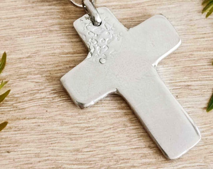 30x40mm Cross key ring for communion, weddings etc. Pewter