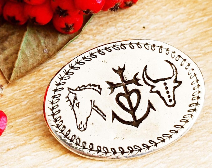 Camargue brooch, horse & bull's head oval 25x35m