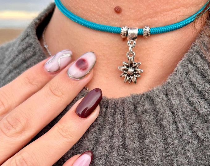 Edelweiss necklace ø15mm - With Paracord cord ø3mm - model and color of your choice