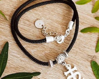 Camargue Cross Necklace (16x25mm) With Paracord cord ø3mm - color of your choice