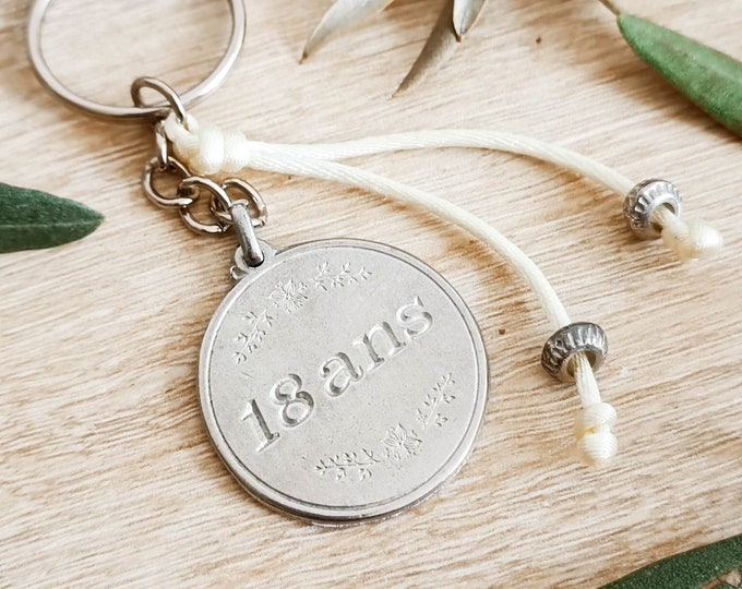 Birthday key ring - 18 years old - raw tinplate - ø30mm - Made in France