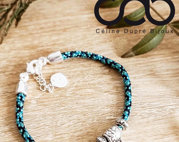 Camargue Cross Bracelet 17x28mm - With Paracord cord ø3mm - color of your choice