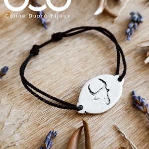 Taurus bracelet - Oval medal 17x31mm - cord of your choice