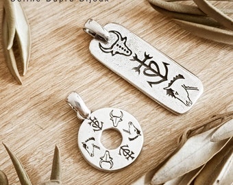 Collier  Croix de camargue / Cheval / taureau - pendentif et cordon au choix -  étain finition argent 925