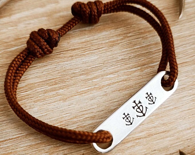 Camargue Cross bracelet with ø3mm Paracord cord - size and color of your choice