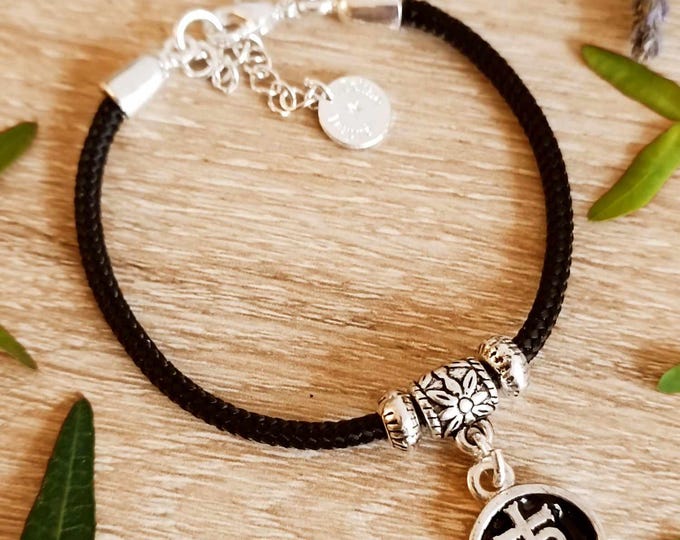Camargue Cross Bracelet with ø15mm medal - With ø3mm Paracord cord - color of your choice