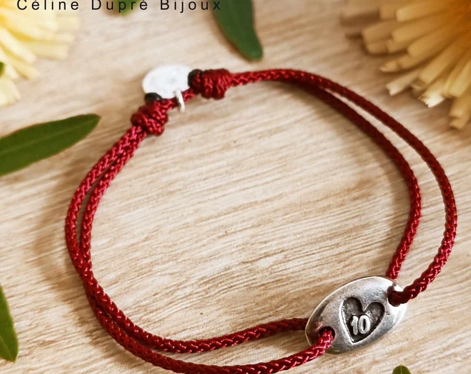 Bracelet for your tin wedding anniversary - Oval medal 8x15mm with "Heart with 10 years" - cord of your choice - Silver finish