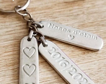 Porte clés pour : noces d'étain, 10 ans de mariage, union. série limitée 2016/2026  - en étain brut