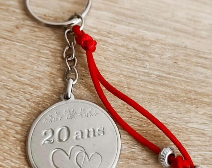 Birthday key ring - 20 years with leaves and hearts - raw tinplate - ø30mm - with beads and cord - Made in France