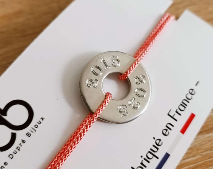 Bracelet for your tin wedding - Ring with engraving of your choice - adjustable cord