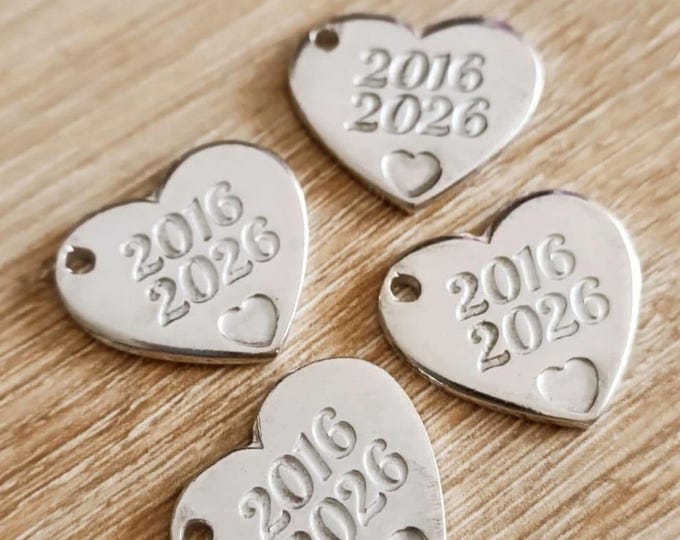 Raw tinplate heart medal 2016/2026 - Heart 20x23mm