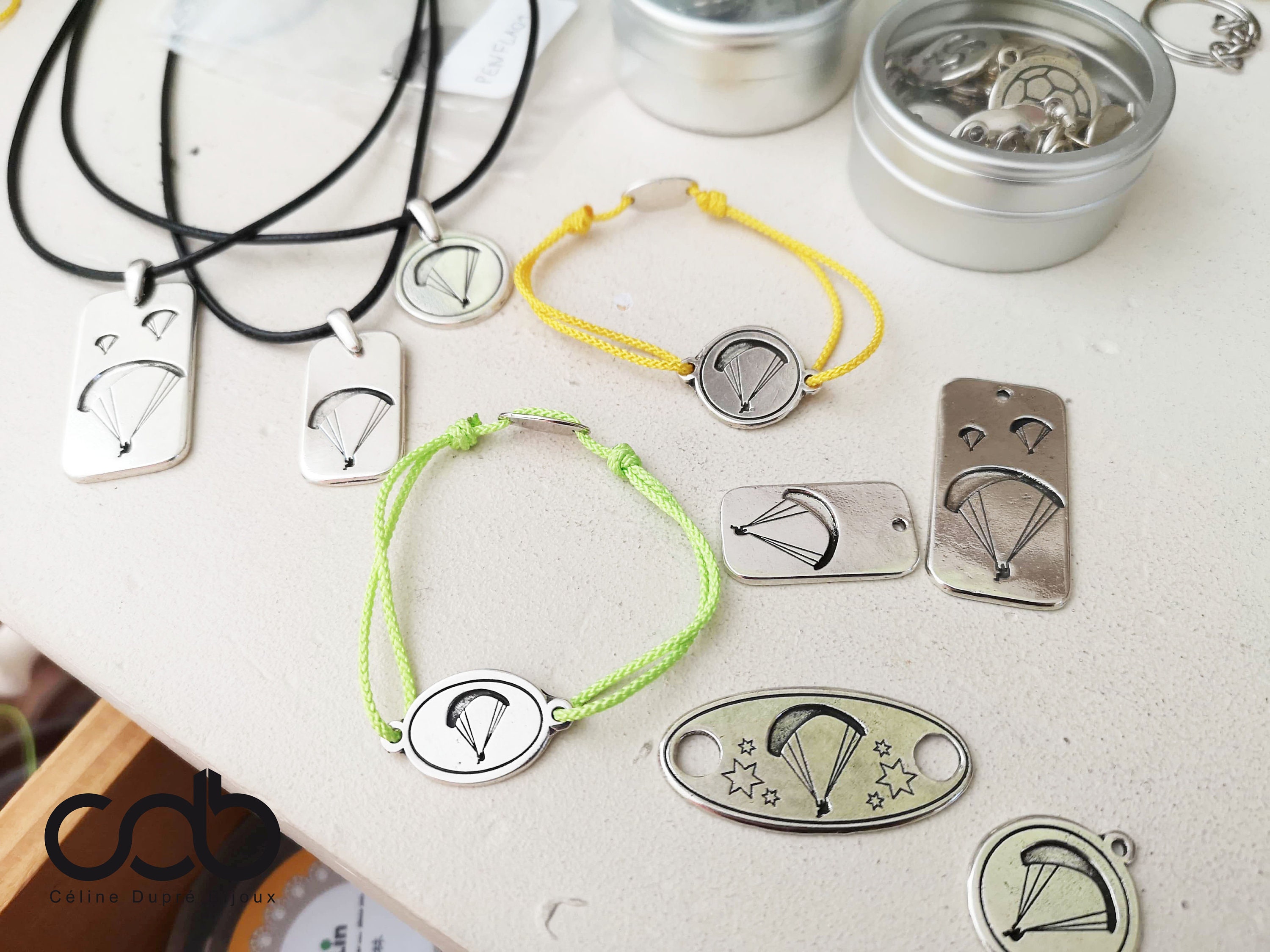 Adjustable paragliding/parachute bracelet in silver finish 925 iron