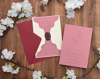 Invitación de boda con corte ondulado, sello de lacre, tarjeta ovalada, diseño moderno. Borgoña/rosa/marfil. Otros colores disponibles - MUESTRA