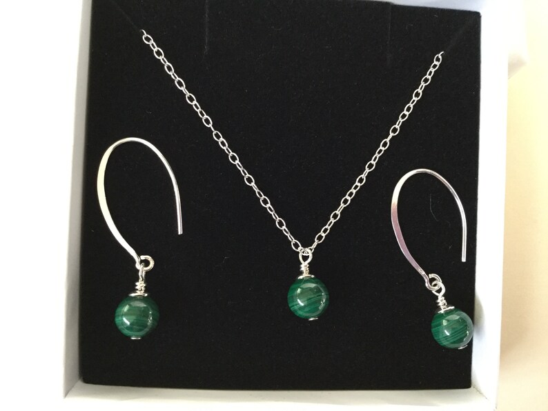 Christmas Jewellery Gift Set Earring Necklace Sterling Silver /& Green Malachite Gemstone Gift Set Earring Necklace Set