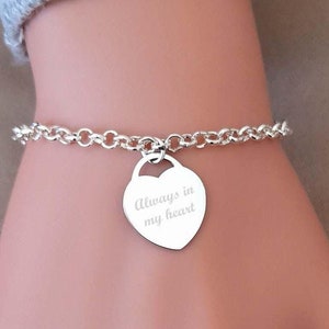 Pulsera personalizada con dije de corazón: Pulsera con eslabones conmemorativos grabados