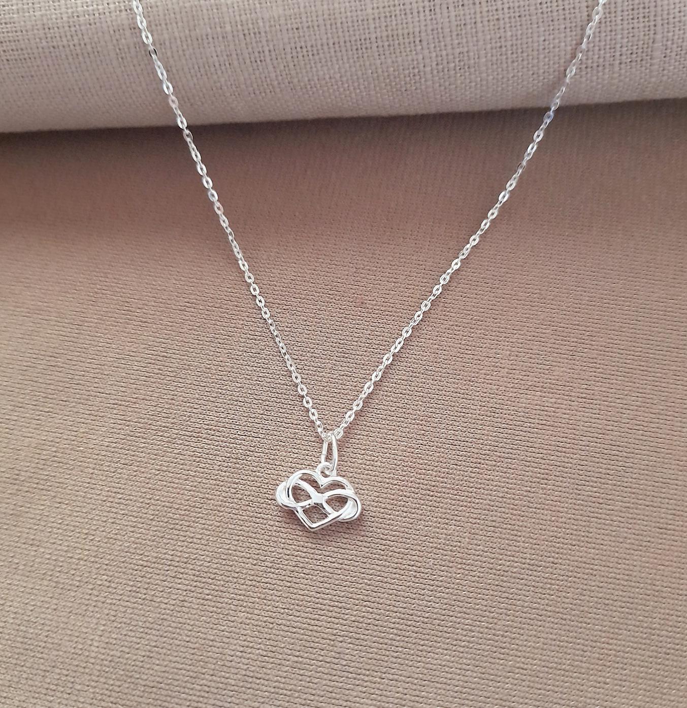 Collana con cuore infinito in argento sterling / Regalo di laurea - Italia
