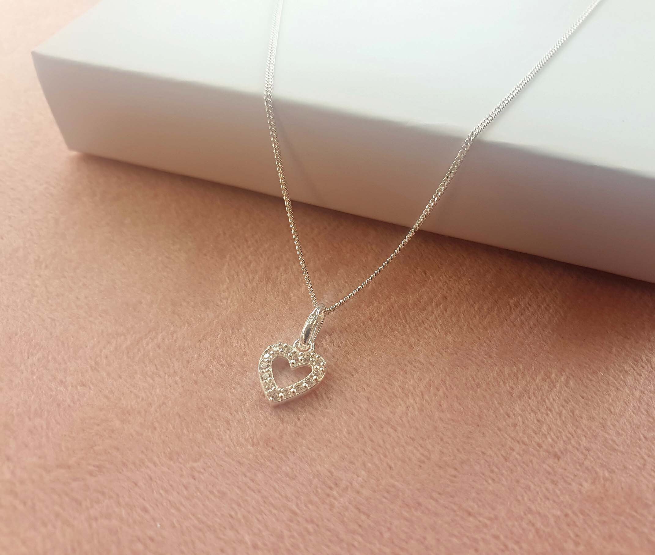 CZハートネックレス：925スターリングシルバーおばさんへのギフト 