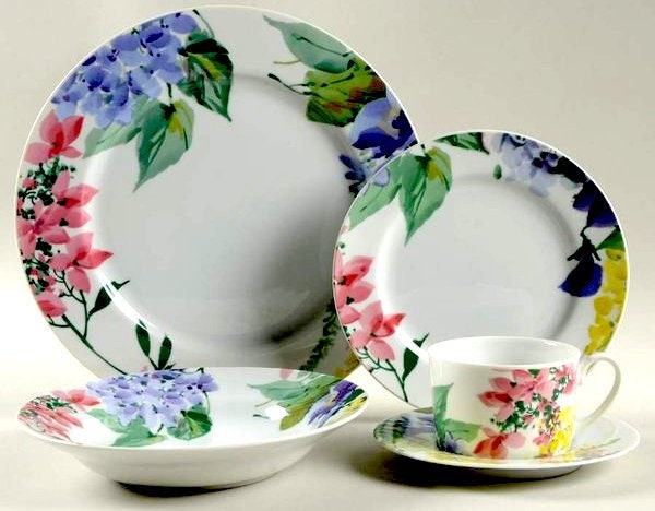Savoir Vivre "Meadow Splender"  (4) 5- PC PLACE SETTINGS (20 pcs.)