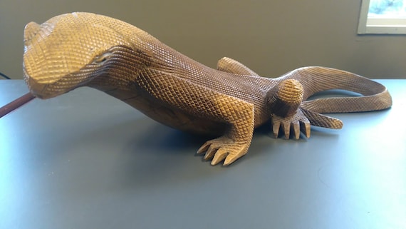 wooden lizard