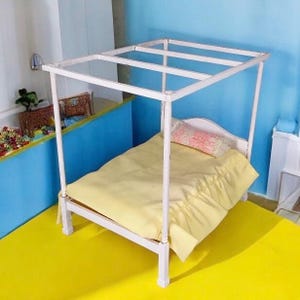 Vtg Wooden Dollhouse Furnature Four Poster Bed With Mattresses, Cover & Pillow