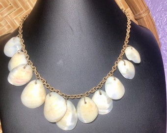 Antique Shell Chain Necklace