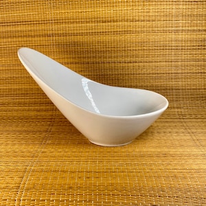 World Tableware White Riviera Serving Bowl