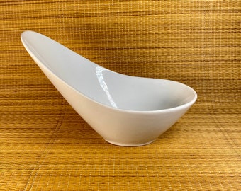 World Tableware White Riviera Serving Bowl