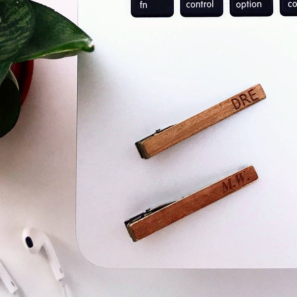 Dasclip met aangepaste initialen - gegraveerde dasspeld met gratis verpakking, accessoires bruiloft