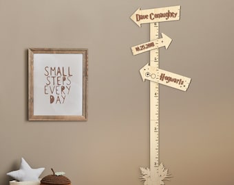 Personalized Wizard-themed growth chart for kids Wooden height ruler with 3D elements Hogwarts nursery gift Magical room decor for baby